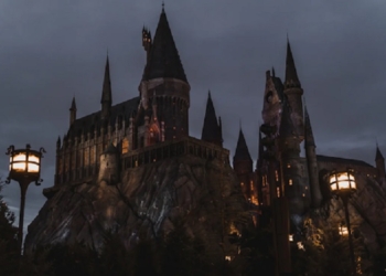 Harry Potter fire shooting wand from Wand Shoots Fire review